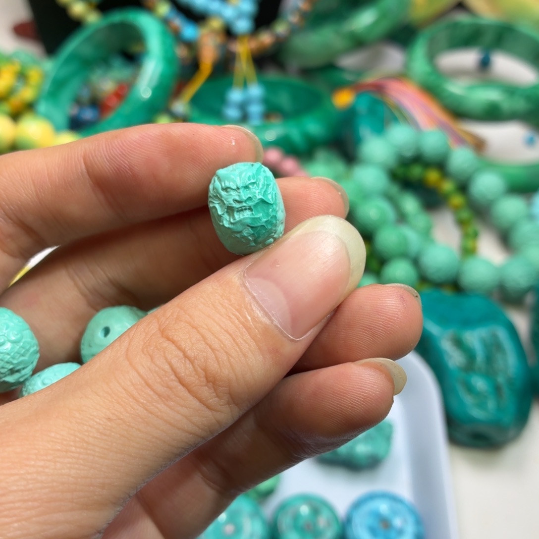 南红玛瑙手串未镶嵌