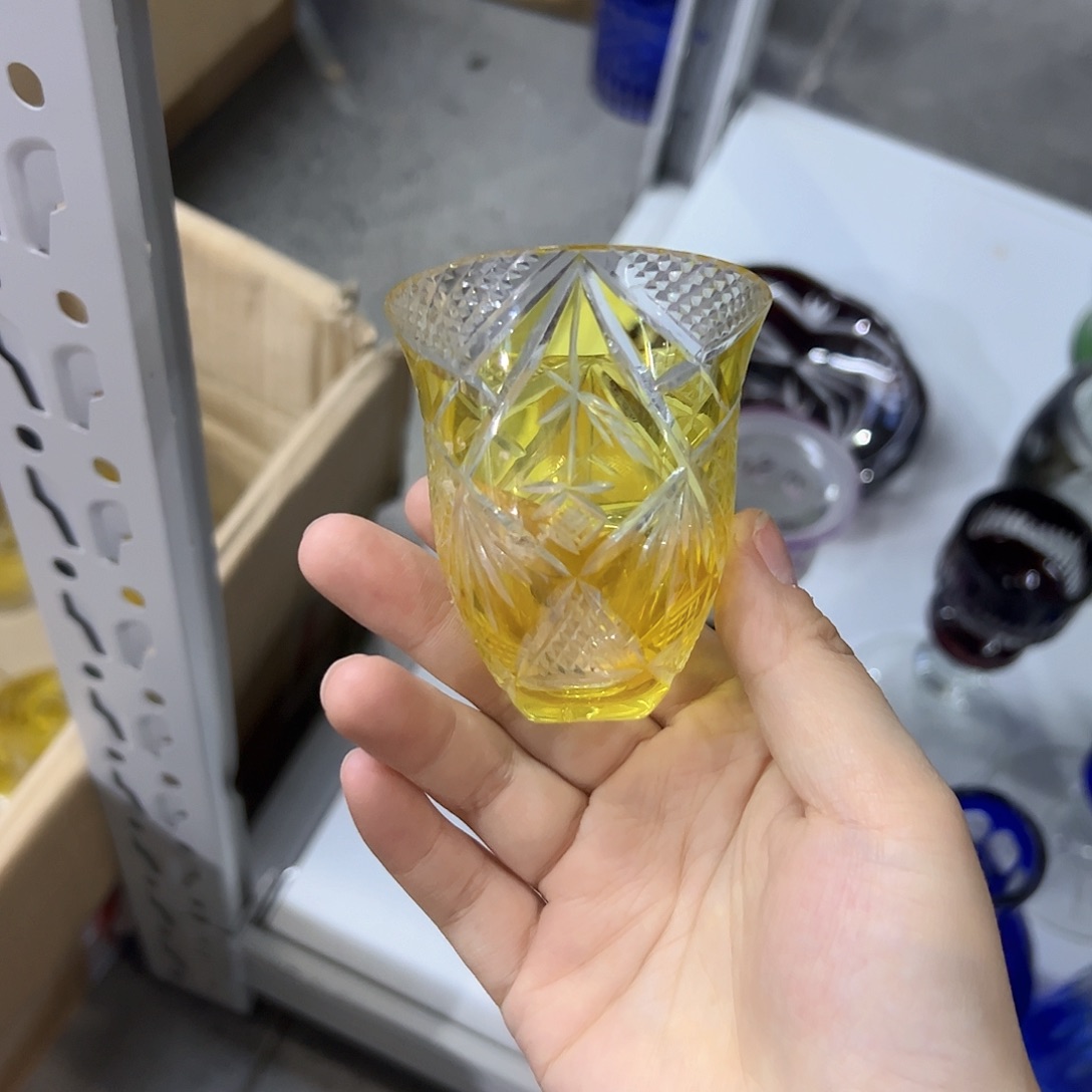 水晶玻璃平底款微瑕一个