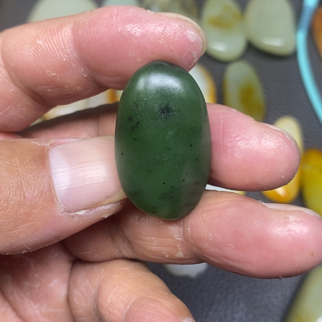 和田玉（糖玉）挂件未镶嵌