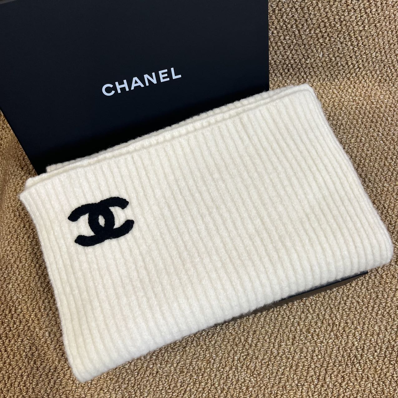 99新 Chanel/香奈儿 蔚蓝/24k围巾/带盒/LZ0103G999