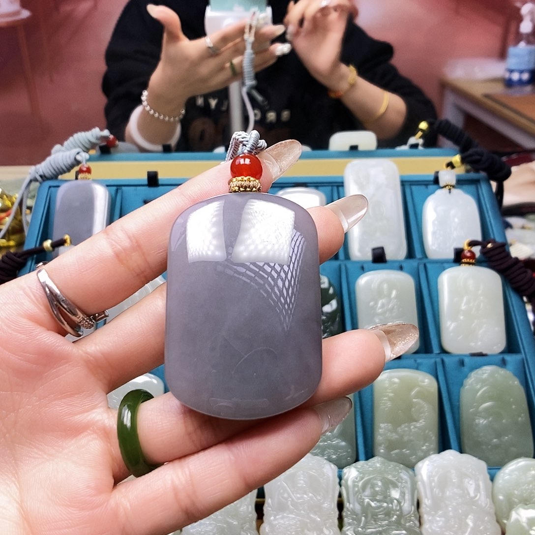 和田玉颈饰未镶嵌陌**开