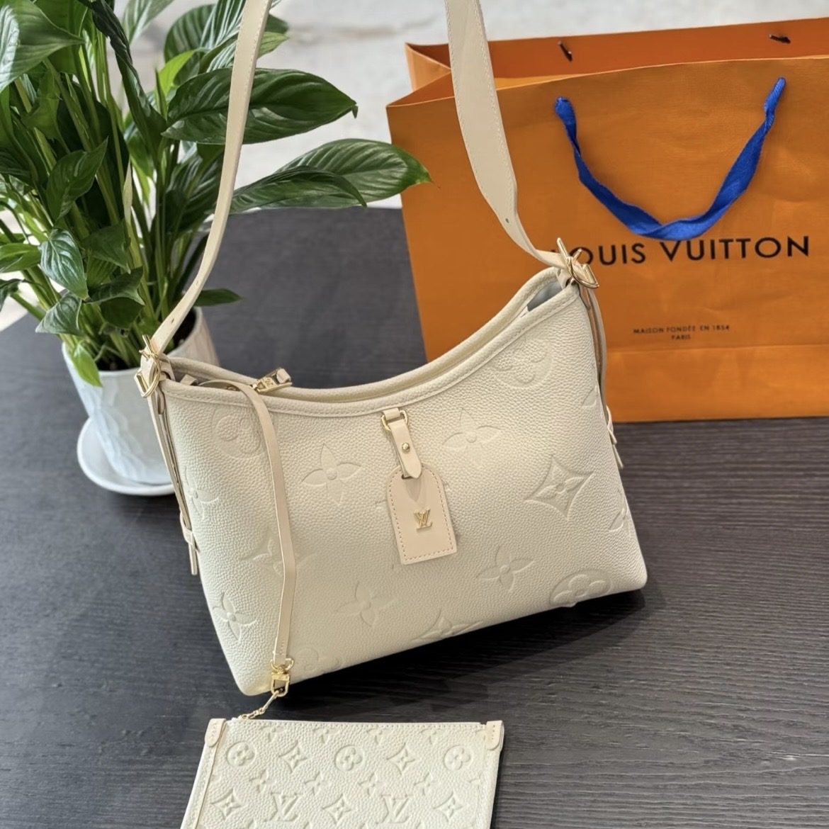 95新 LouisVuitton/路易威登 【娇】CARRYALL 29皮革C 芯片 622369