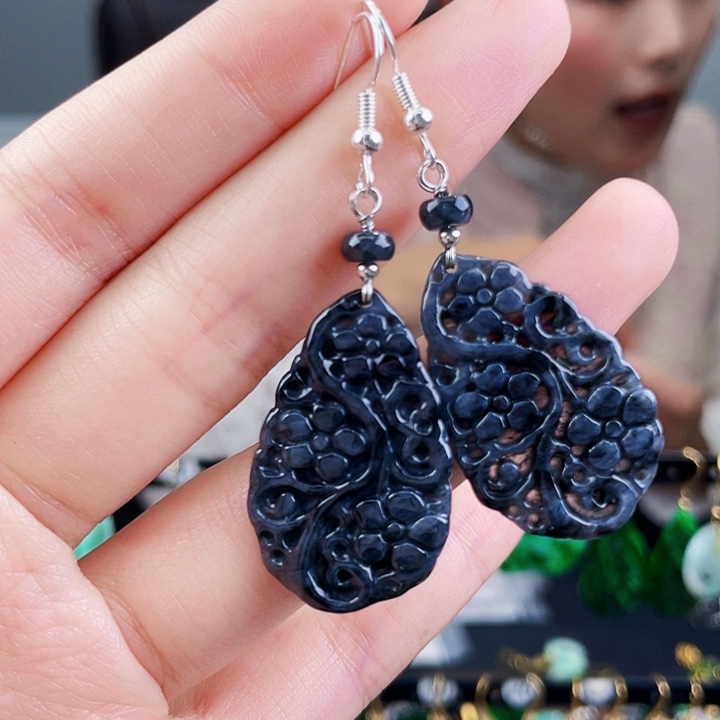 翡翠耳饰未镶嵌饰品