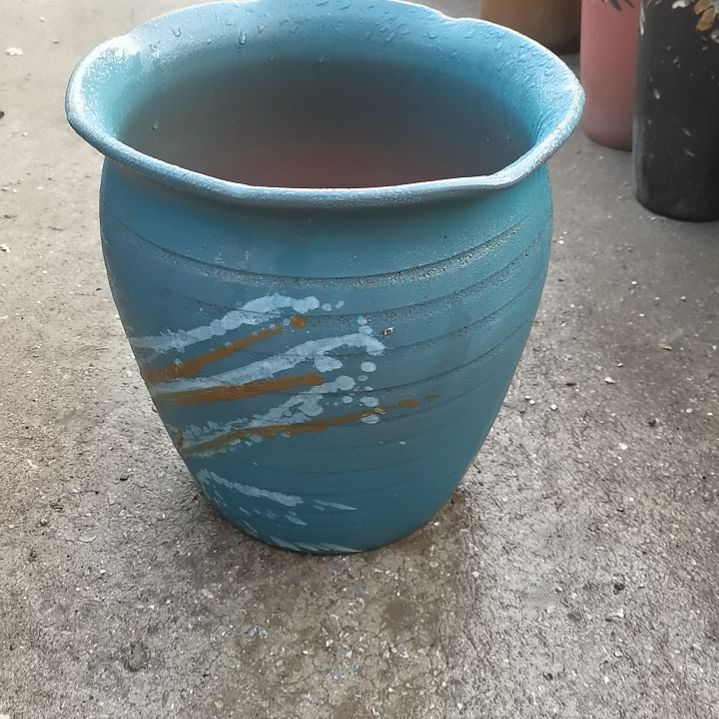 红陶口25高25瑕疵