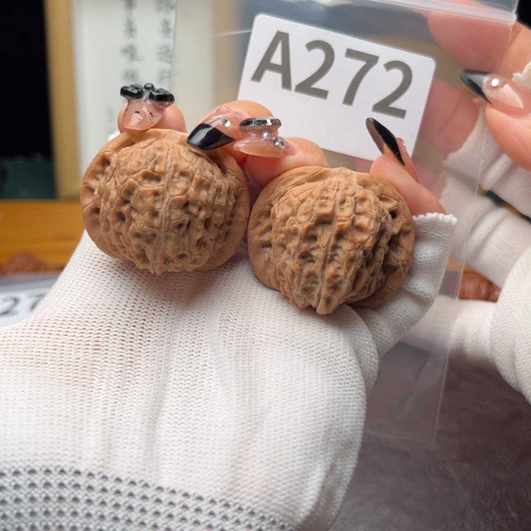 文玩核桃把件38血麒麟a272
