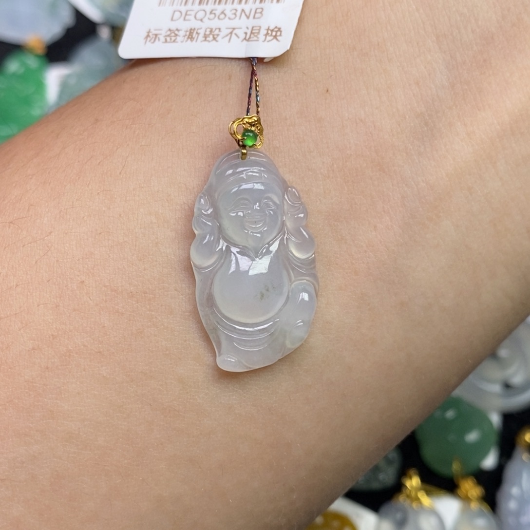 翡翠18K金镶嵌颈饰财神