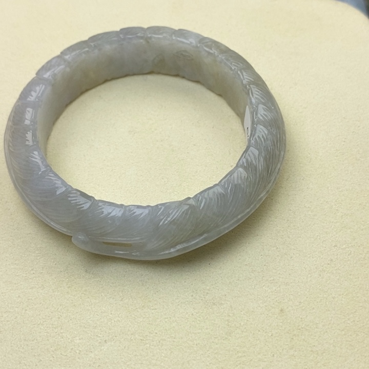 翡翠未镶嵌手镯54圈羽毛