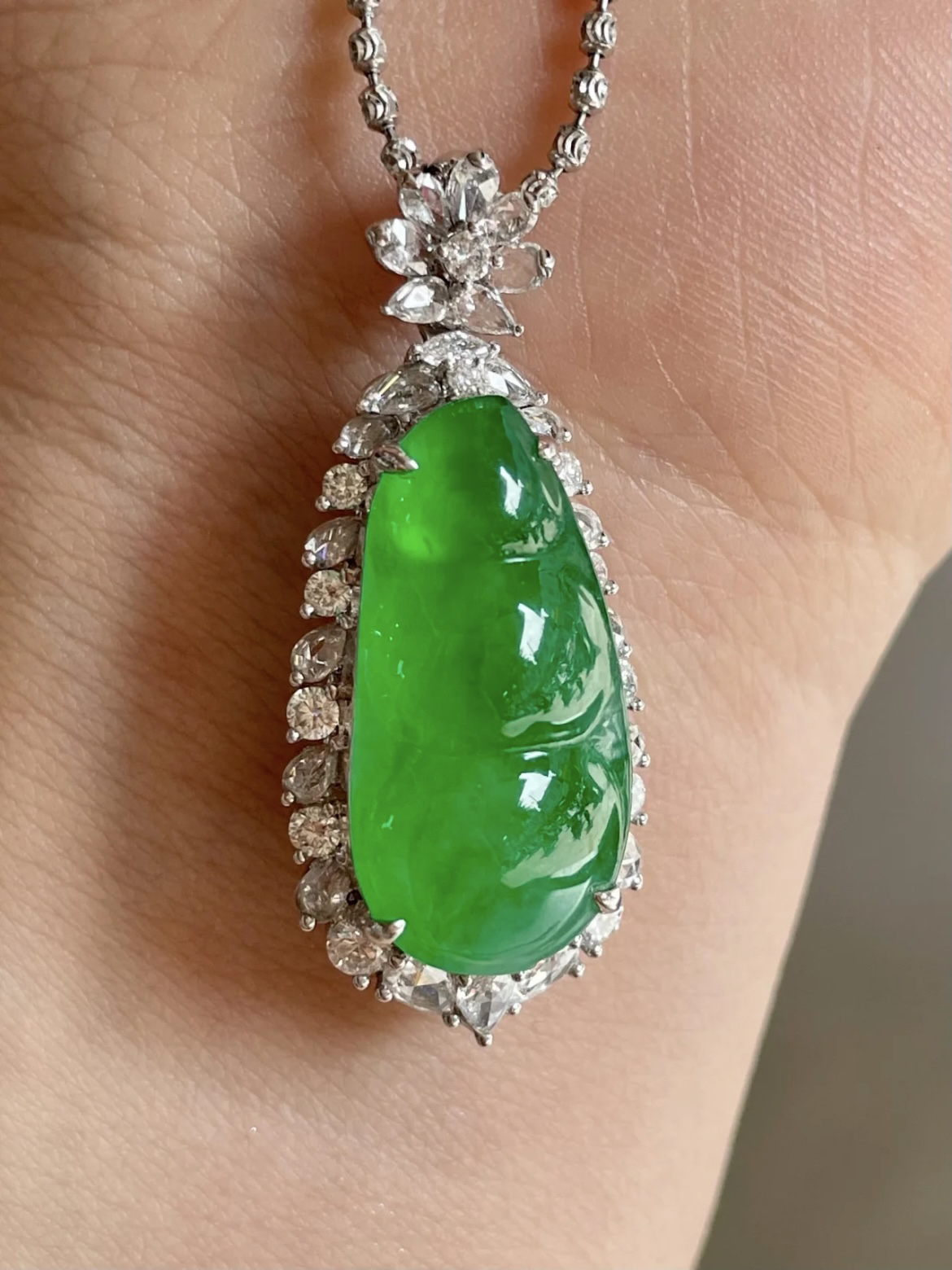 辣绿翡翠三元豆18k金镶嵌