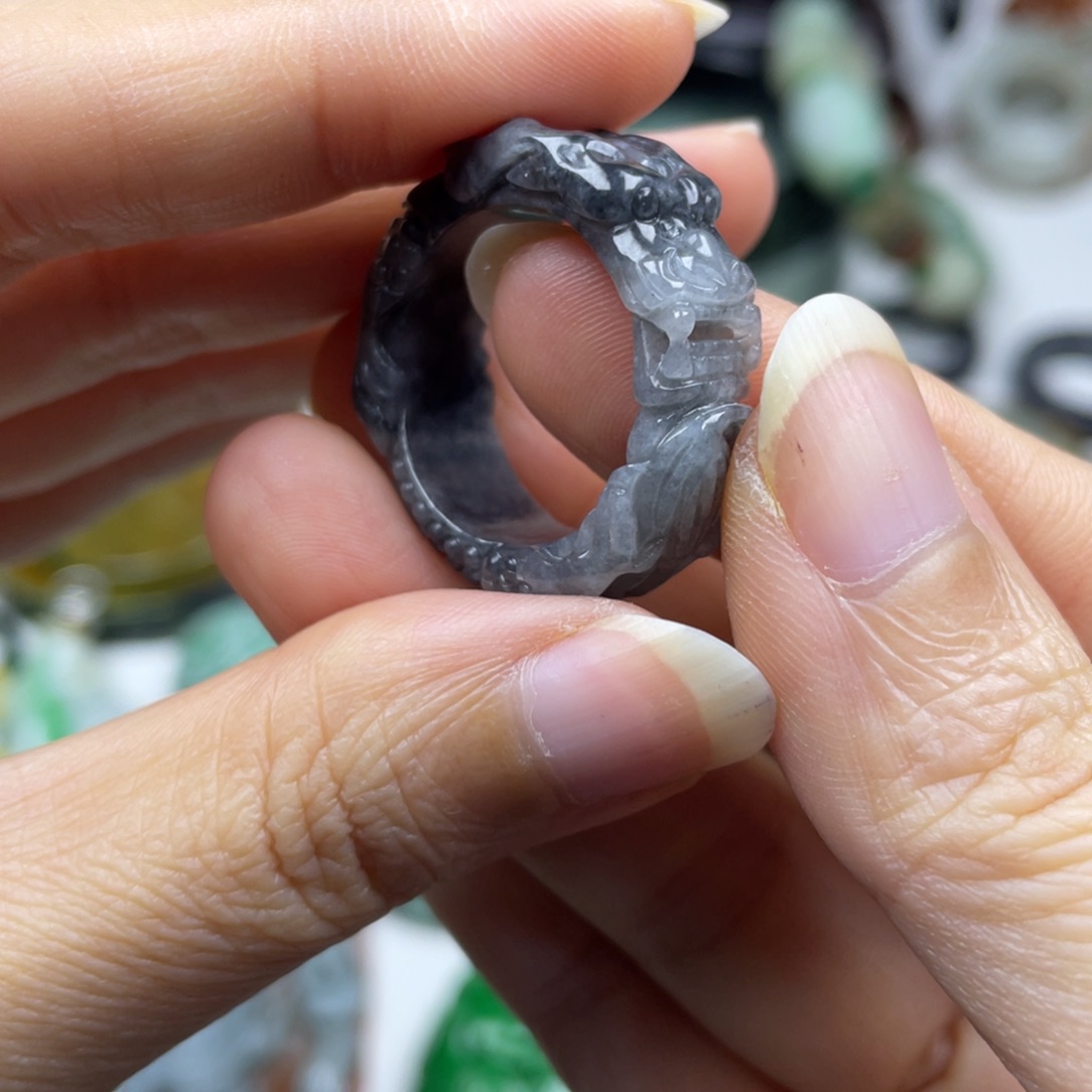 翡翠未镶嵌颈饰牌子20