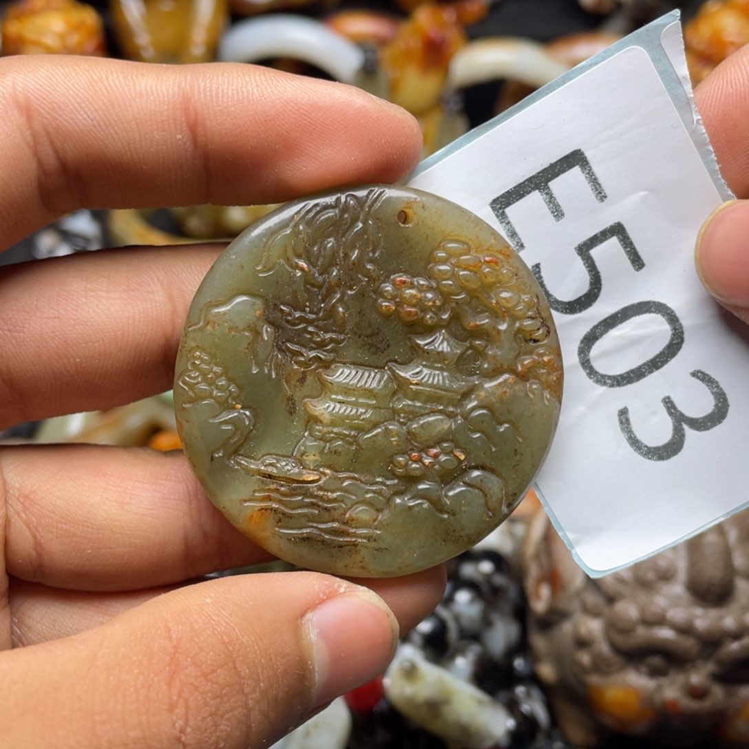 和田玉（糖玉）挂件未镶嵌