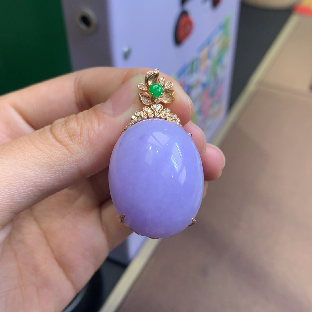 我***呀翡翠18K金镶嵌颈饰翡翠