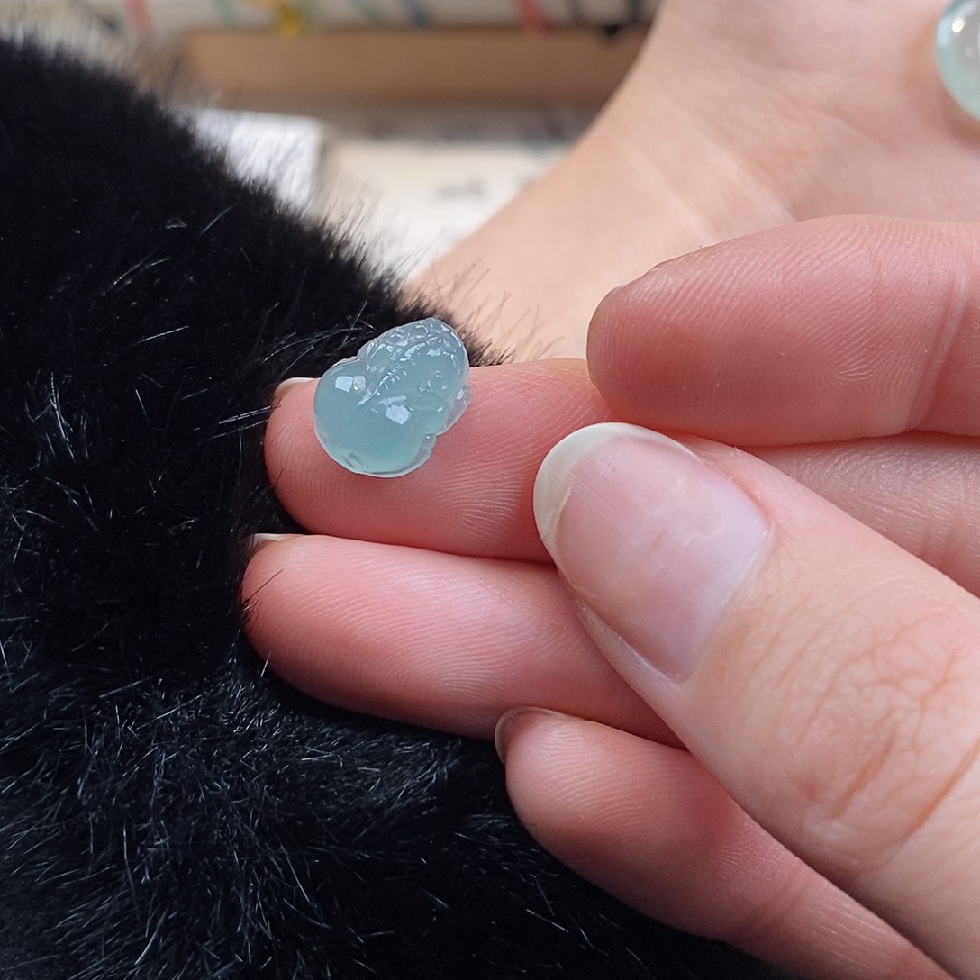 翡翠颈饰未镶嵌天然翡翠