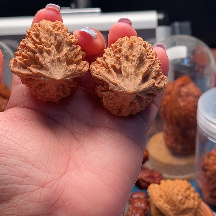 文玩核桃把件招财鼠 全品