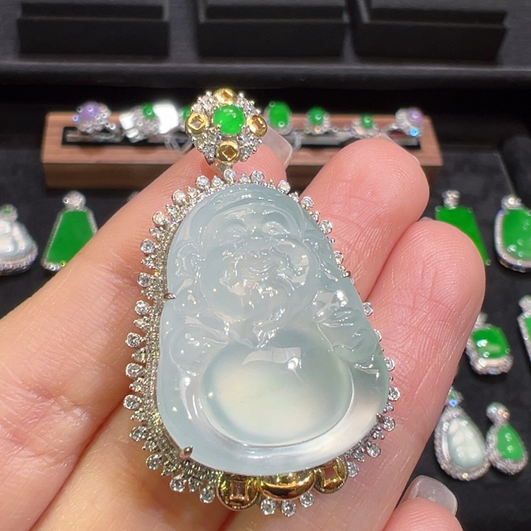 翡翠颈饰18K金镶嵌收到货48小时鉴赏期