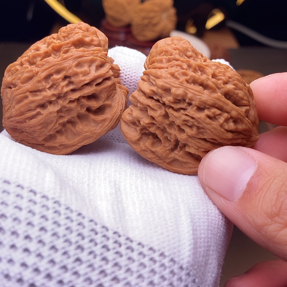 把件文玩核桃特留疤细拉丝神凹39.6