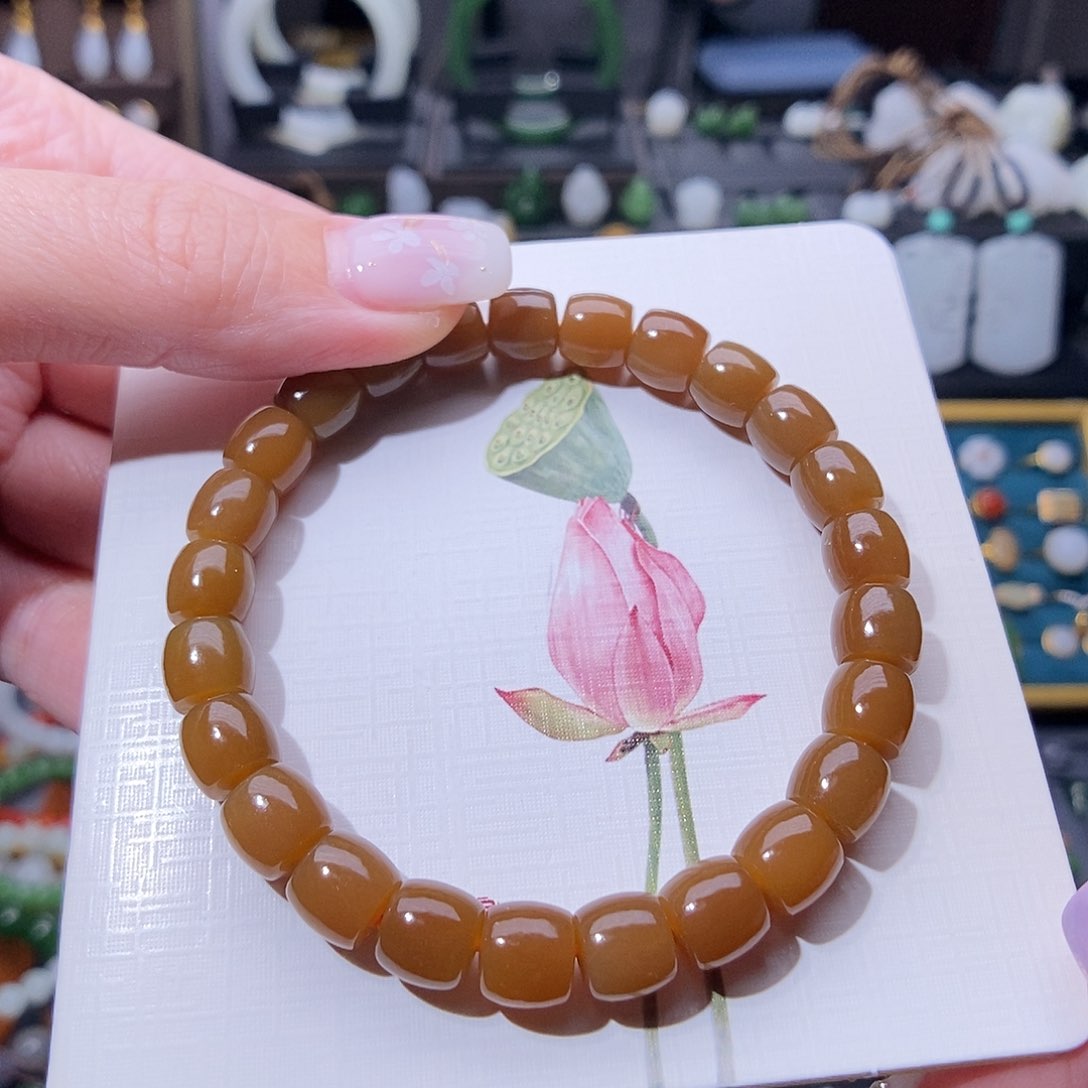 和田玉手串未镶嵌是**呀