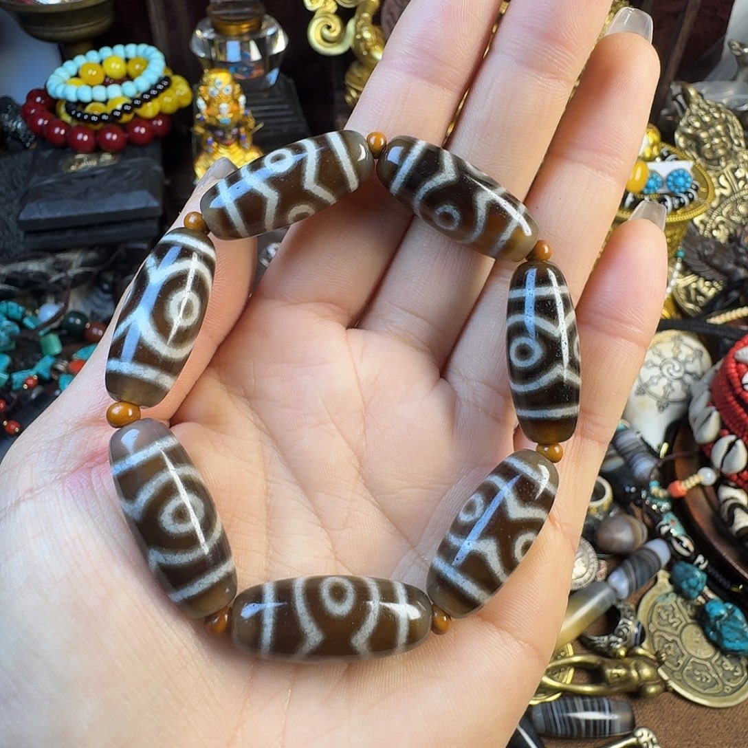 泥塑扎西德勒独特设计