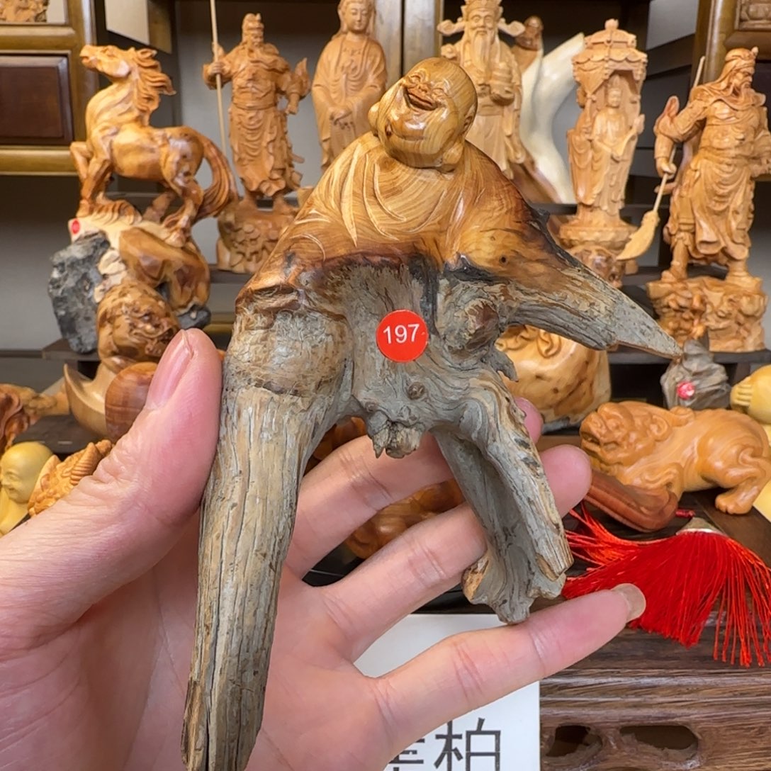 崖柏小木匠艺雕一物一拍