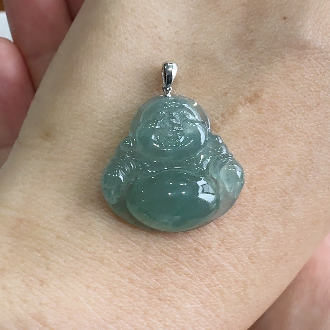 翡翠颈饰18K金镶嵌佛