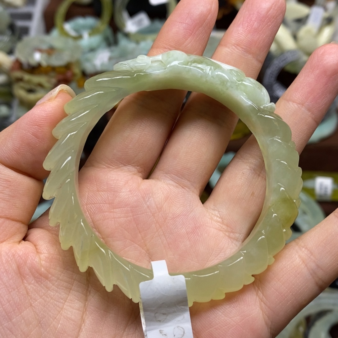 未镶嵌蛇纹石玉手镯