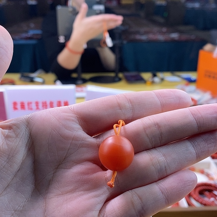 ****强南红玛瑙未镶嵌挂件17m