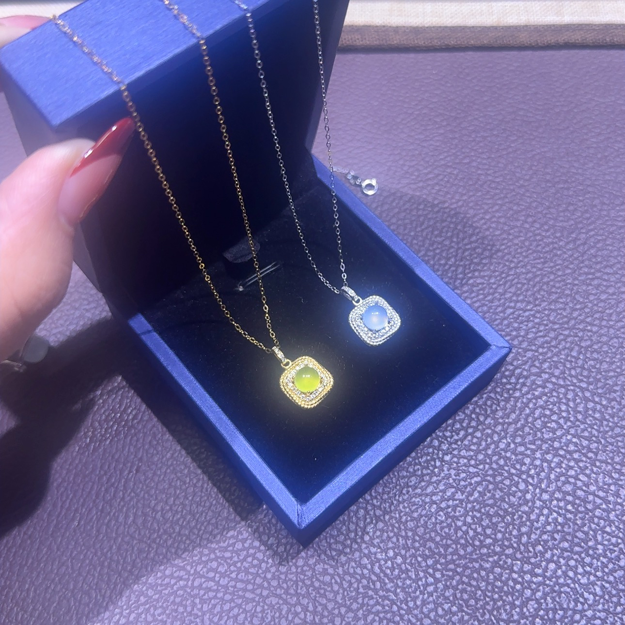 小方糖银镶岫玉吊坠胖来同款