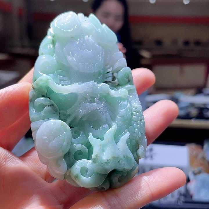 翡翠颈饰未镶嵌一个