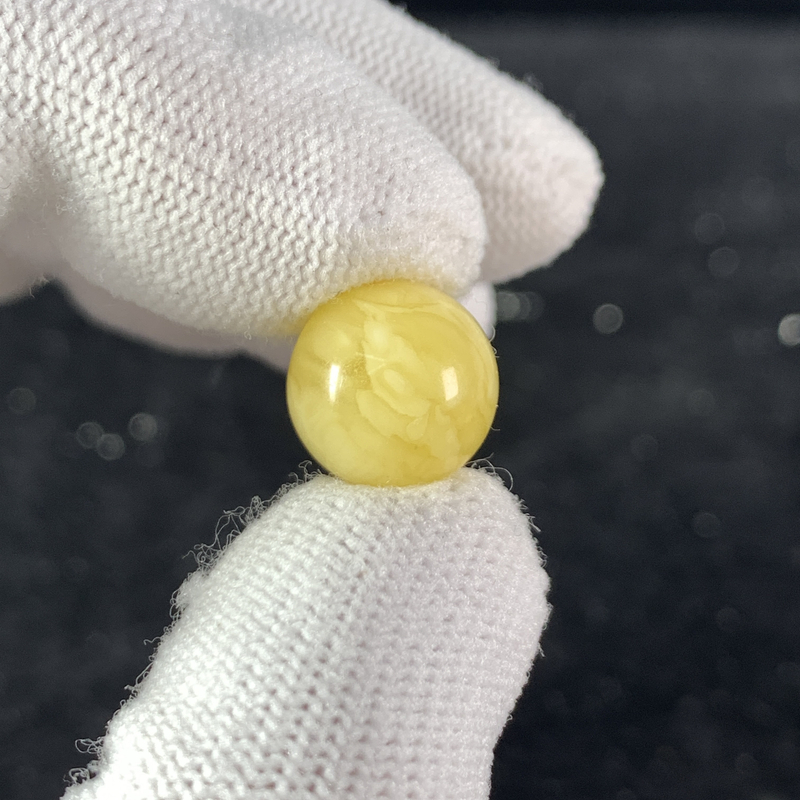 Y1352保真原矿俄料尺寸12.2mm蜜蜡单颗圆珠单珠隔珠配饰微瑕放漏