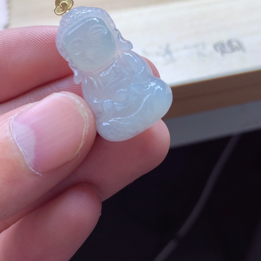 翡翠颈饰18K金镶嵌吊坠