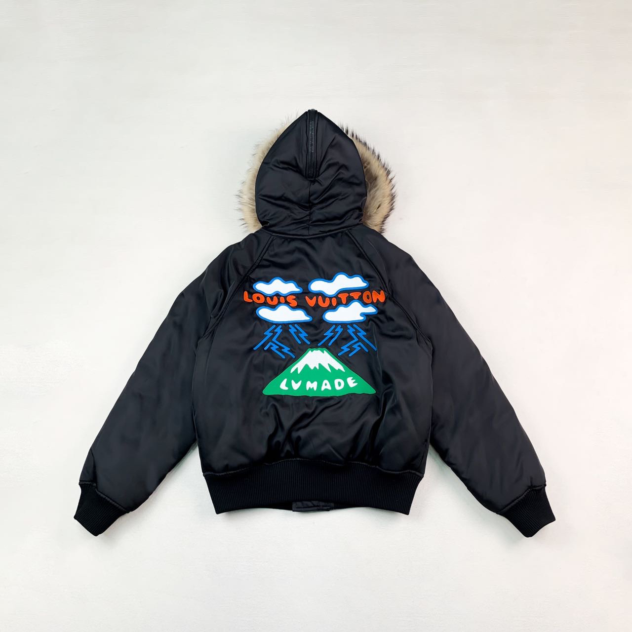 未使用 LouisVuitton/路易威登 lv*nigo联名外套48码编码xb4586