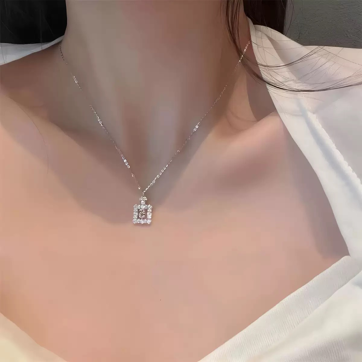 坠链均925银锆石 轻奢款香水瓶锁骨链五号项链