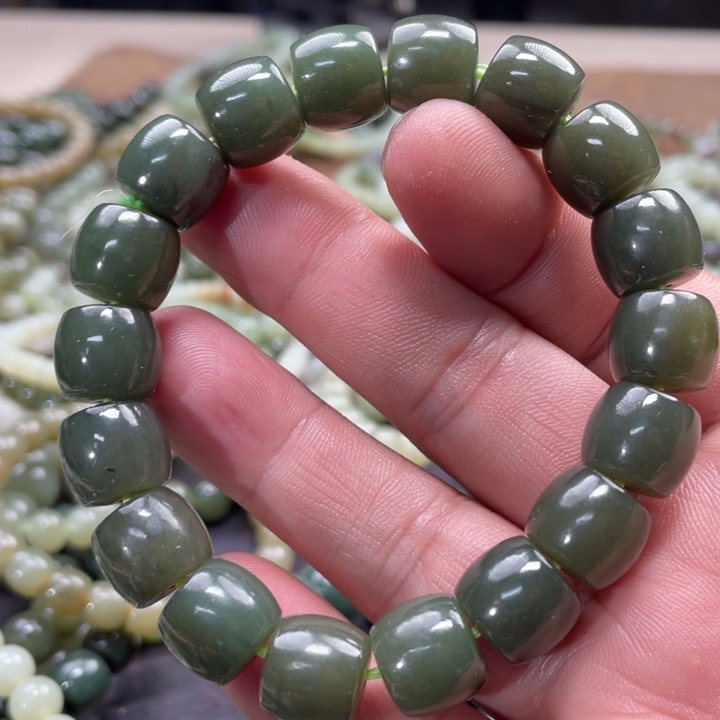 和田玉手链未镶嵌