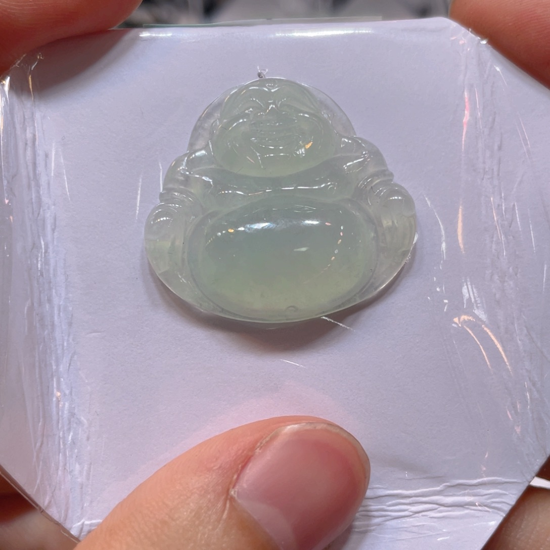 翡翠未镶嵌颈饰佛公