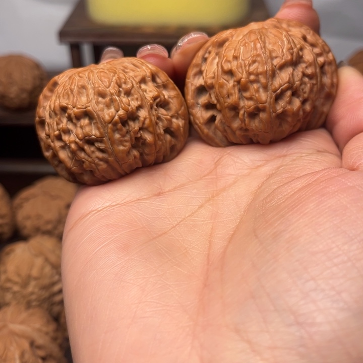 加***带吊坠桃核磨盘43的