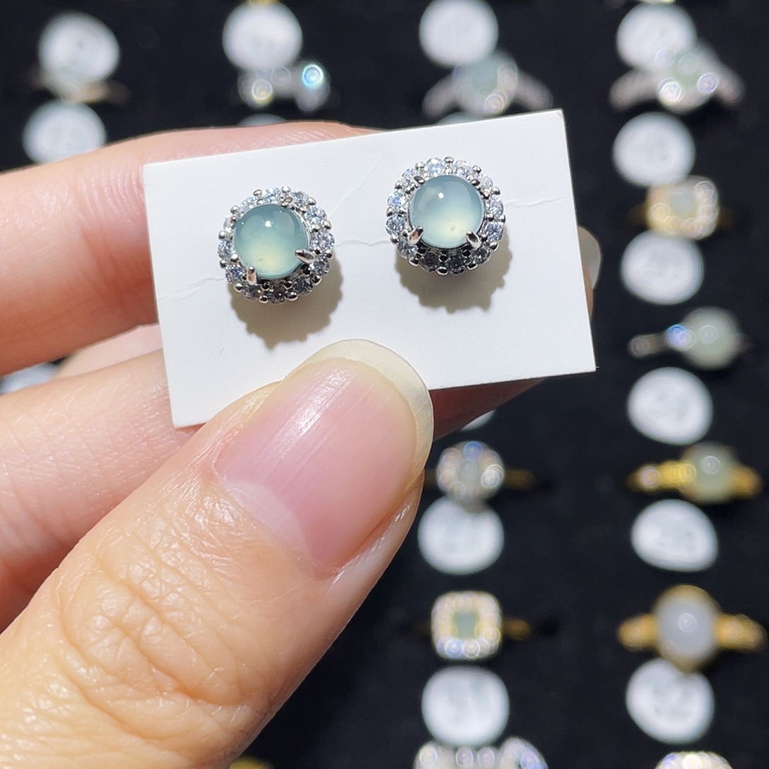 翡翠未镶嵌戒指戒指