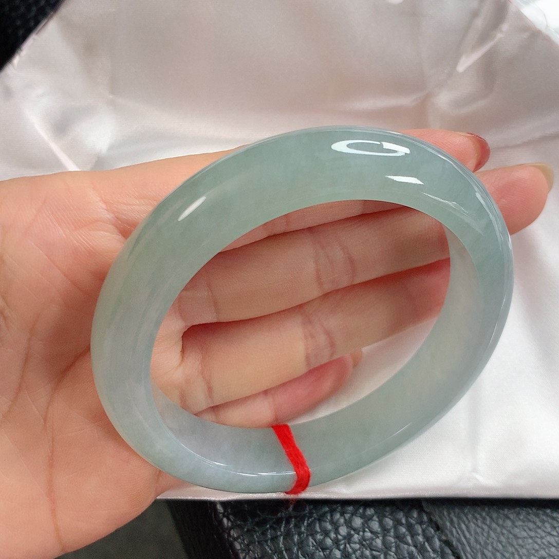 翡翠手镯未镶嵌 正圈