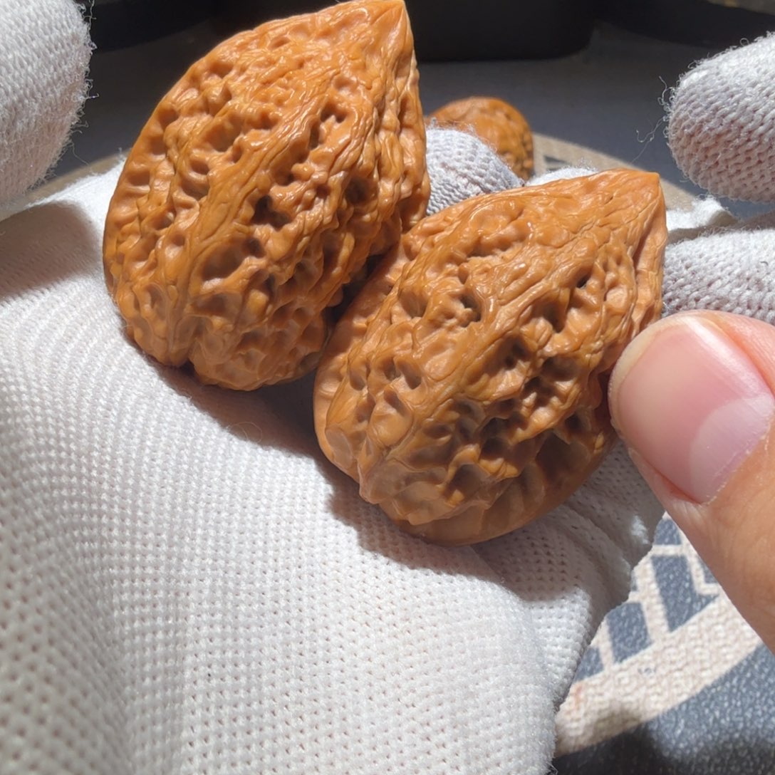 文玩核桃吊坠沈阳鸡心