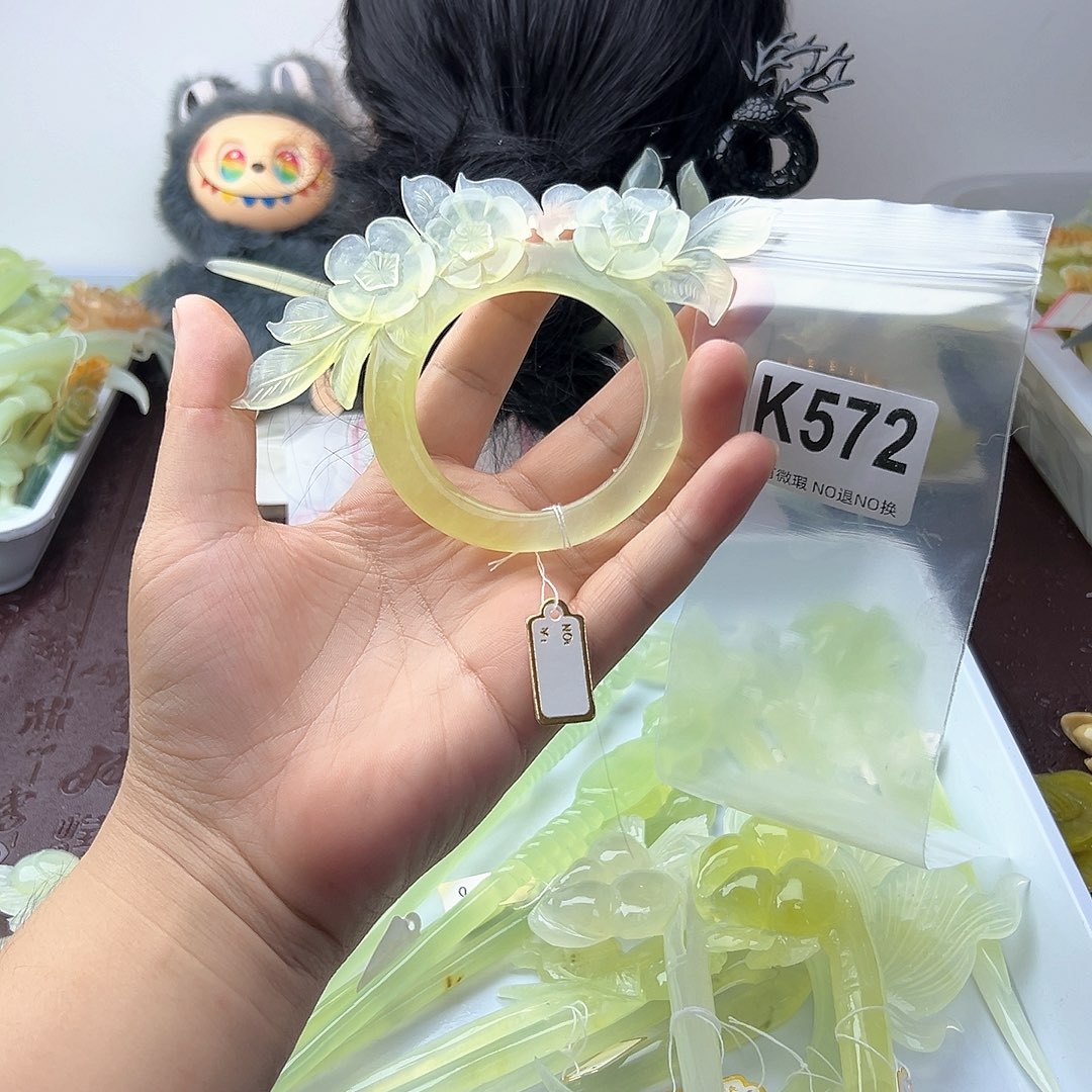 合金蛇纹石玉发饰猫*