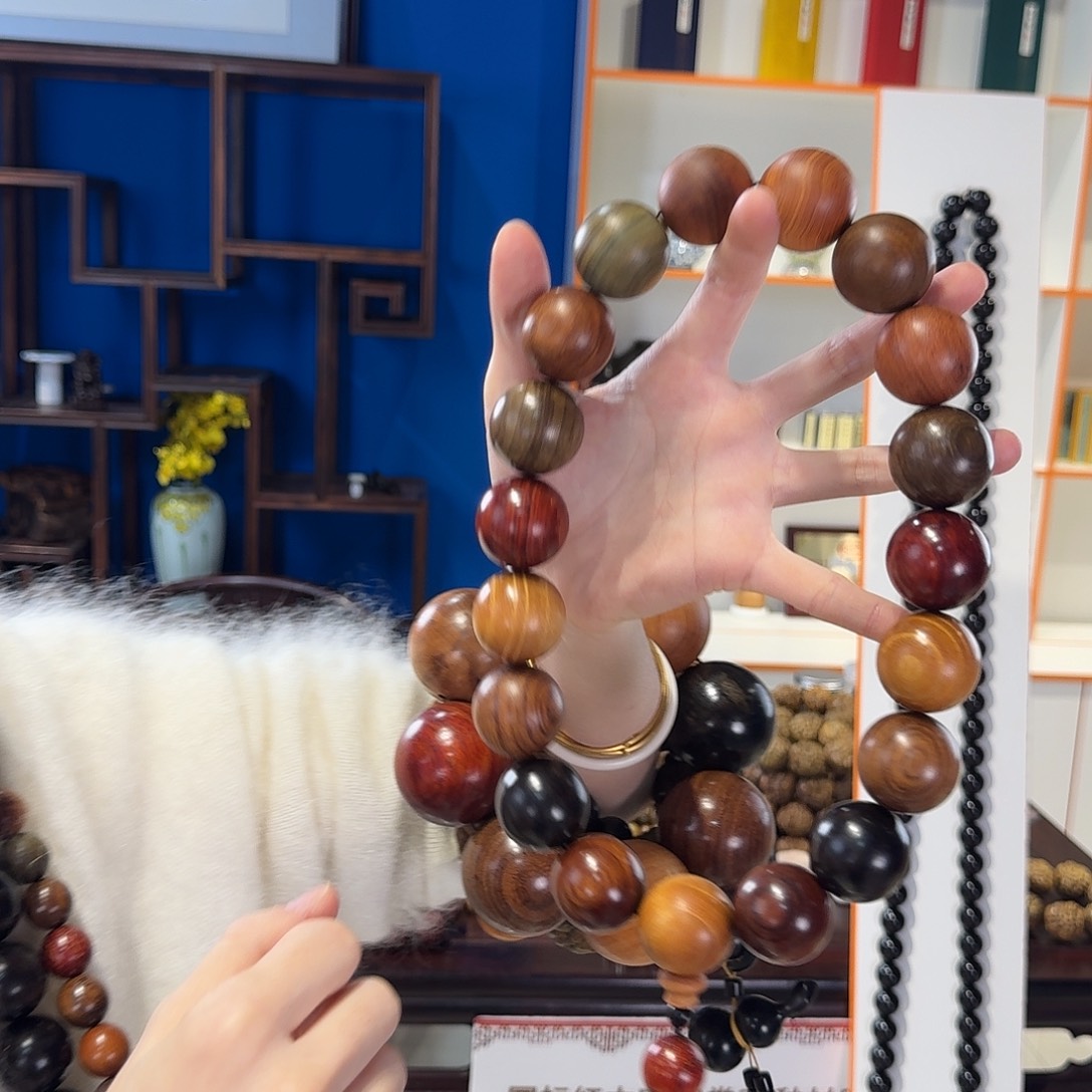 东非黑黄檀（紫光檀）其他3.0多宝珠福气满满手持