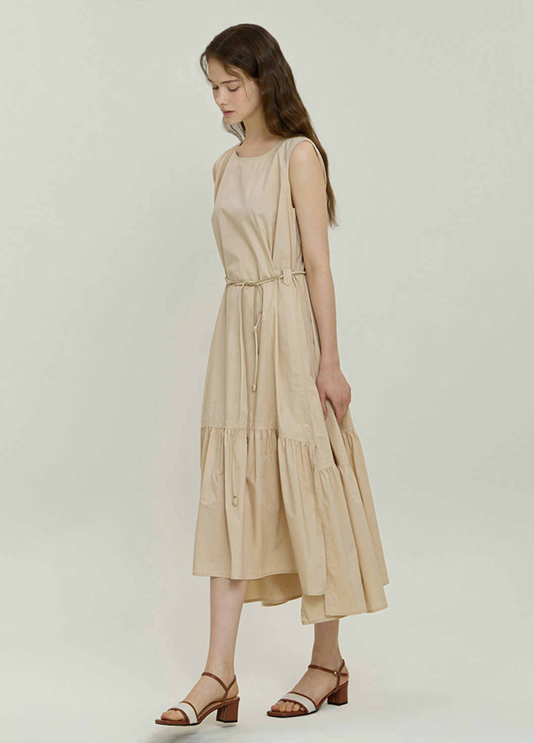 闪闪兒 IT MI*CHAA 无袖连衣裙米*夏 66028