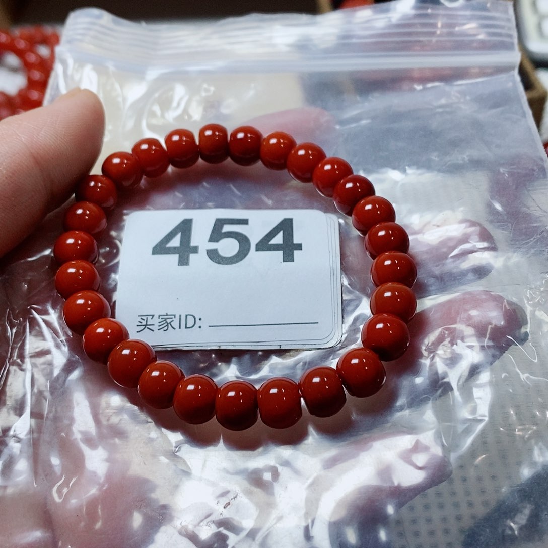 এ***倪南红玛瑙手串未镶嵌卡8