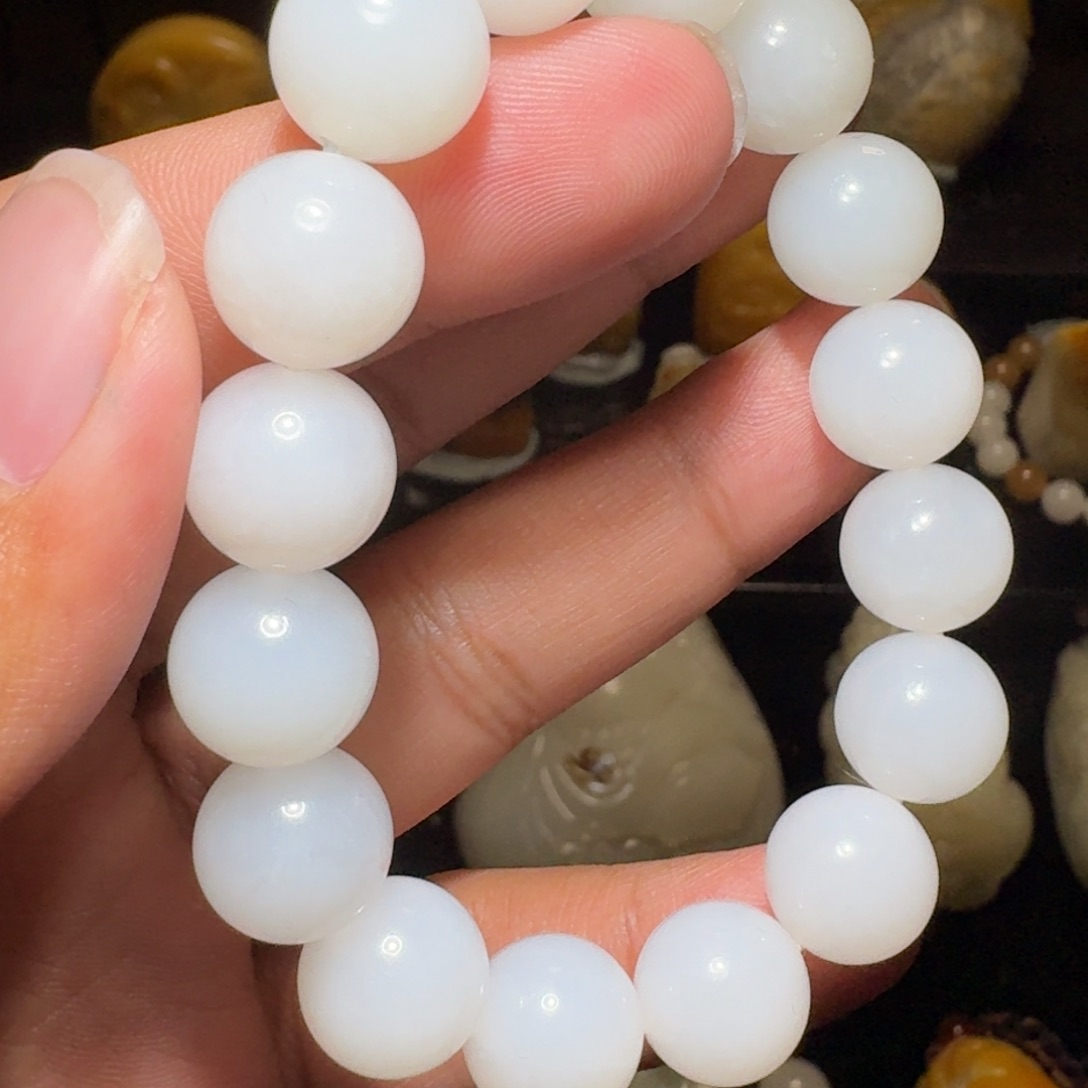 和田玉颈饰未镶嵌