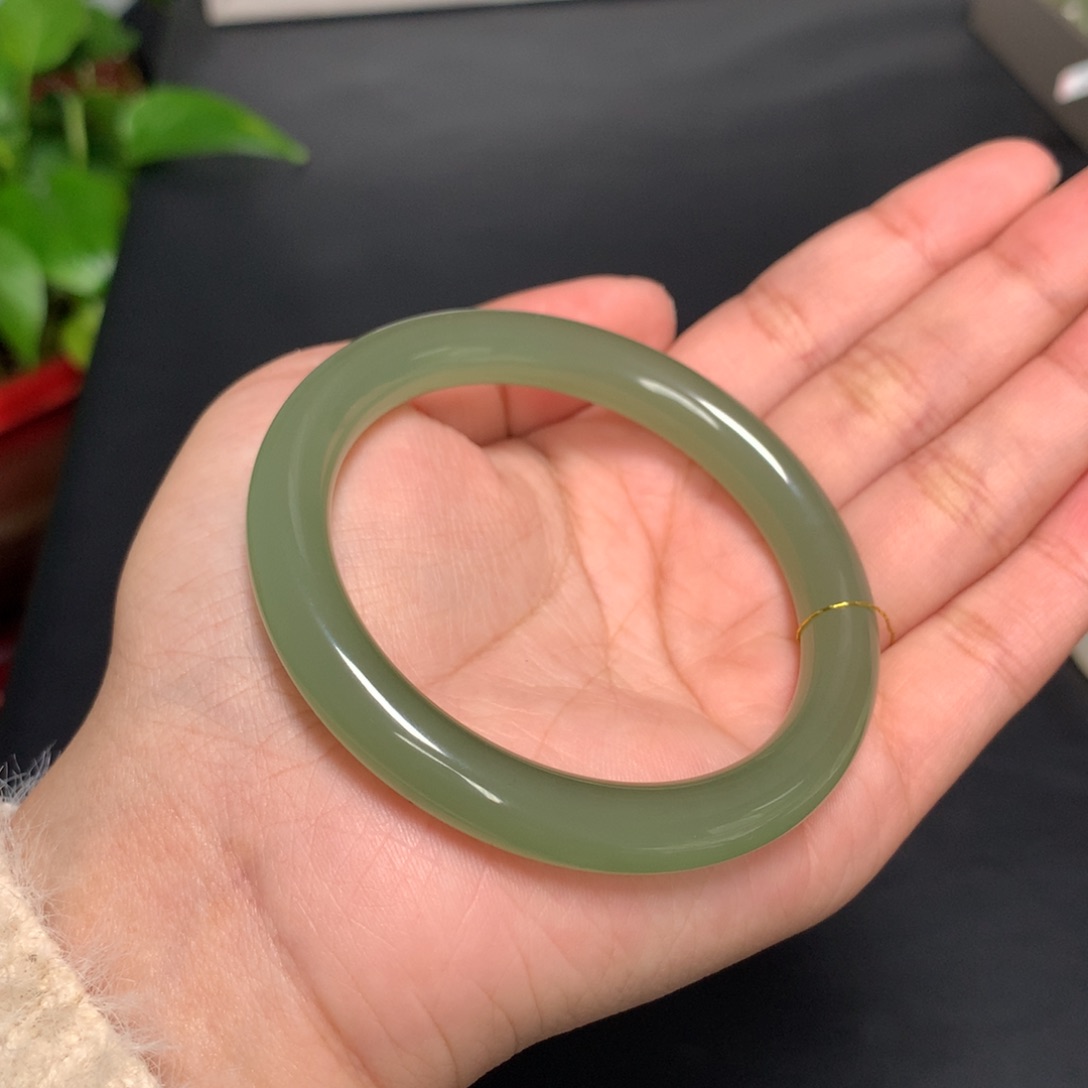 和田玉未镶嵌手镯54