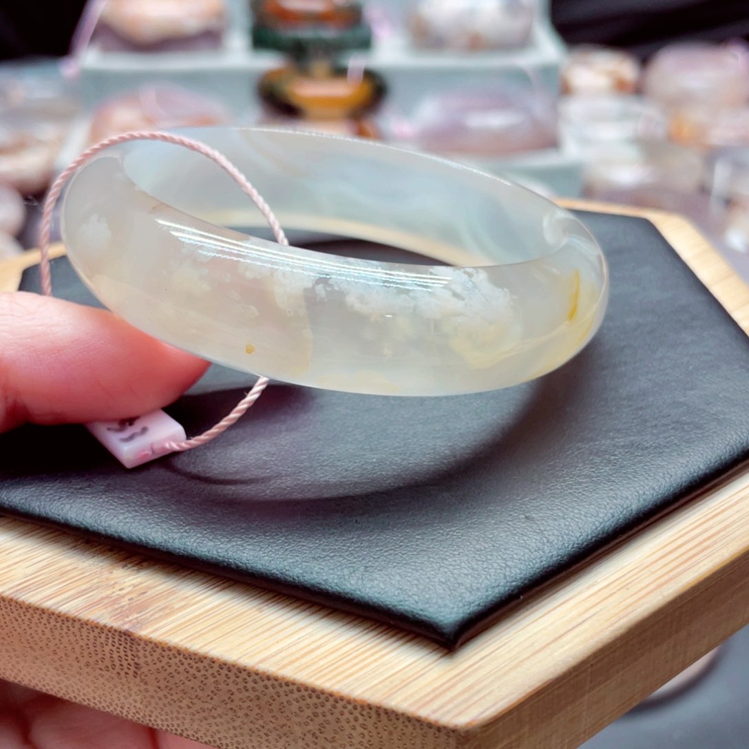 玛瑙/玉髓手镯未镶嵌用****93