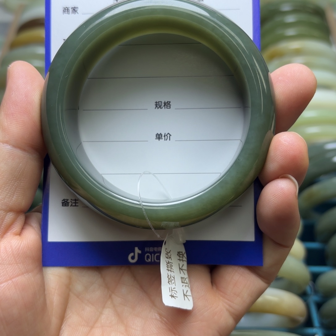 和田玉未镶嵌手镯晓*