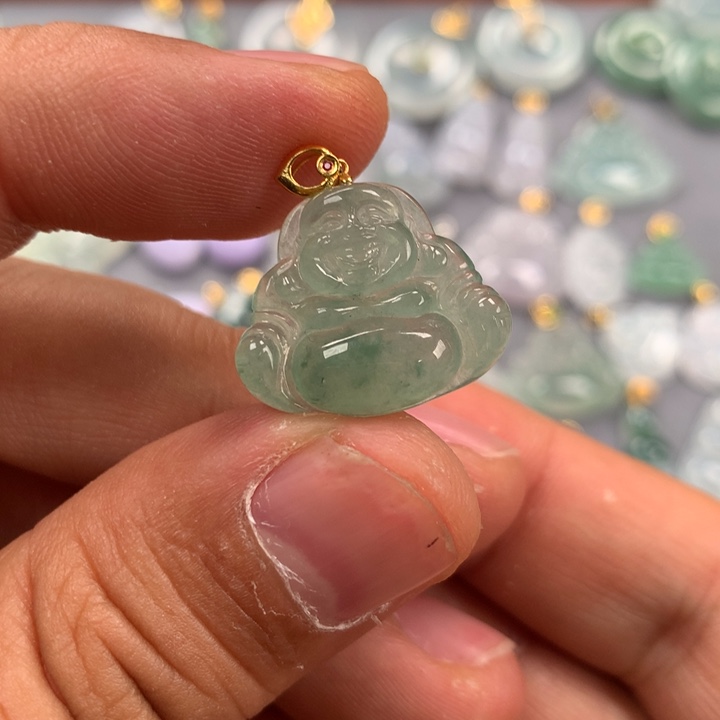 翡翠颈饰18K金镶嵌S****T佛公