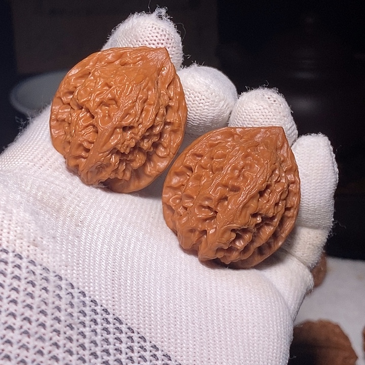 文玩核桃手把件观音肚