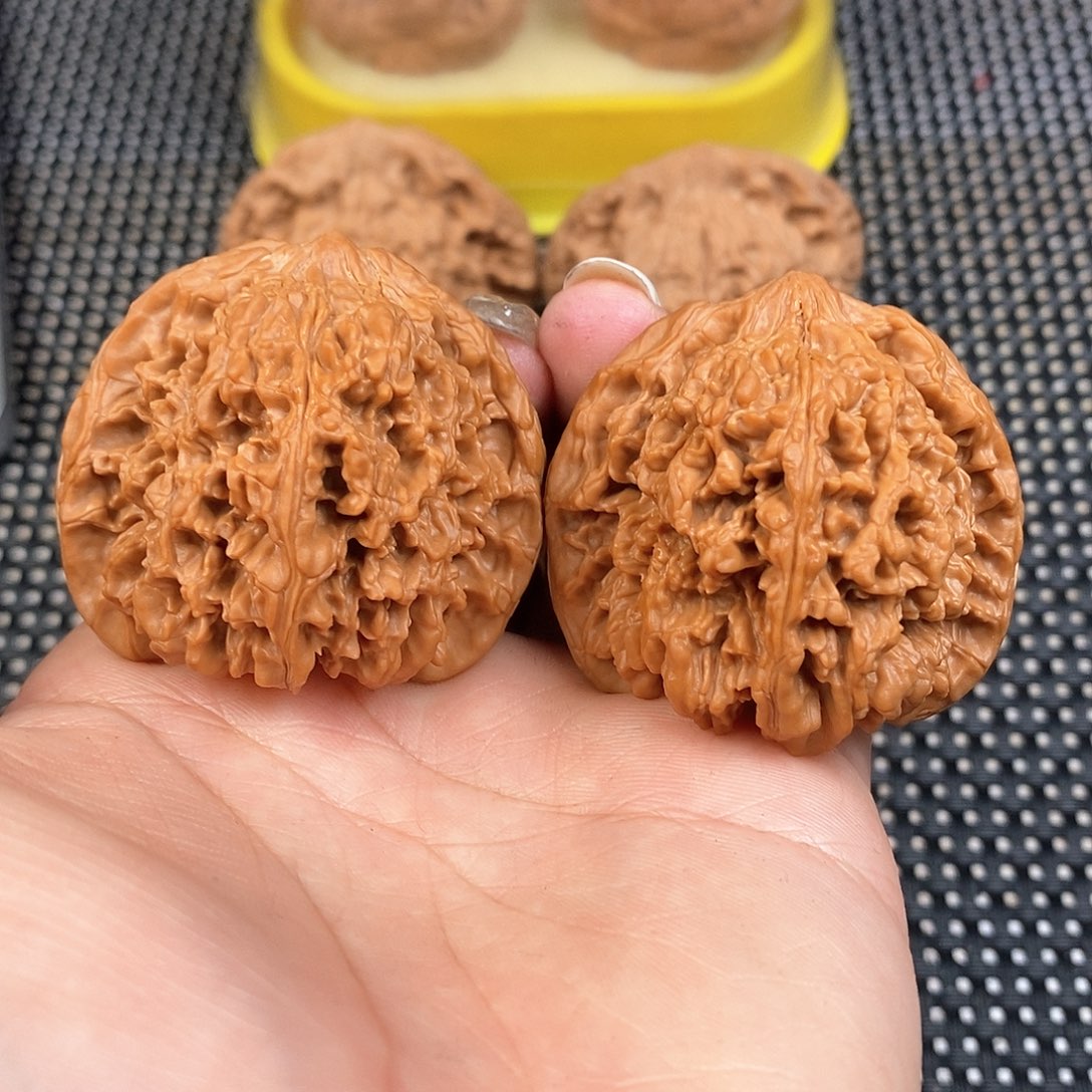 文玩核桃把件44尺满天星全品53克