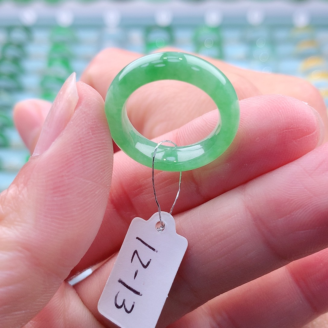 翡翠戒指未镶嵌A货缅甸翡翠