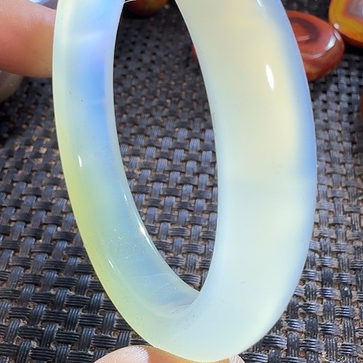 紫***勤玛瑙/玉髓未镶嵌颈饰